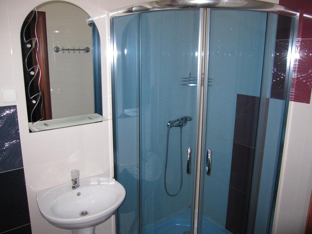 Jaguar Hotel Complex Charkov Pokoj fotografie